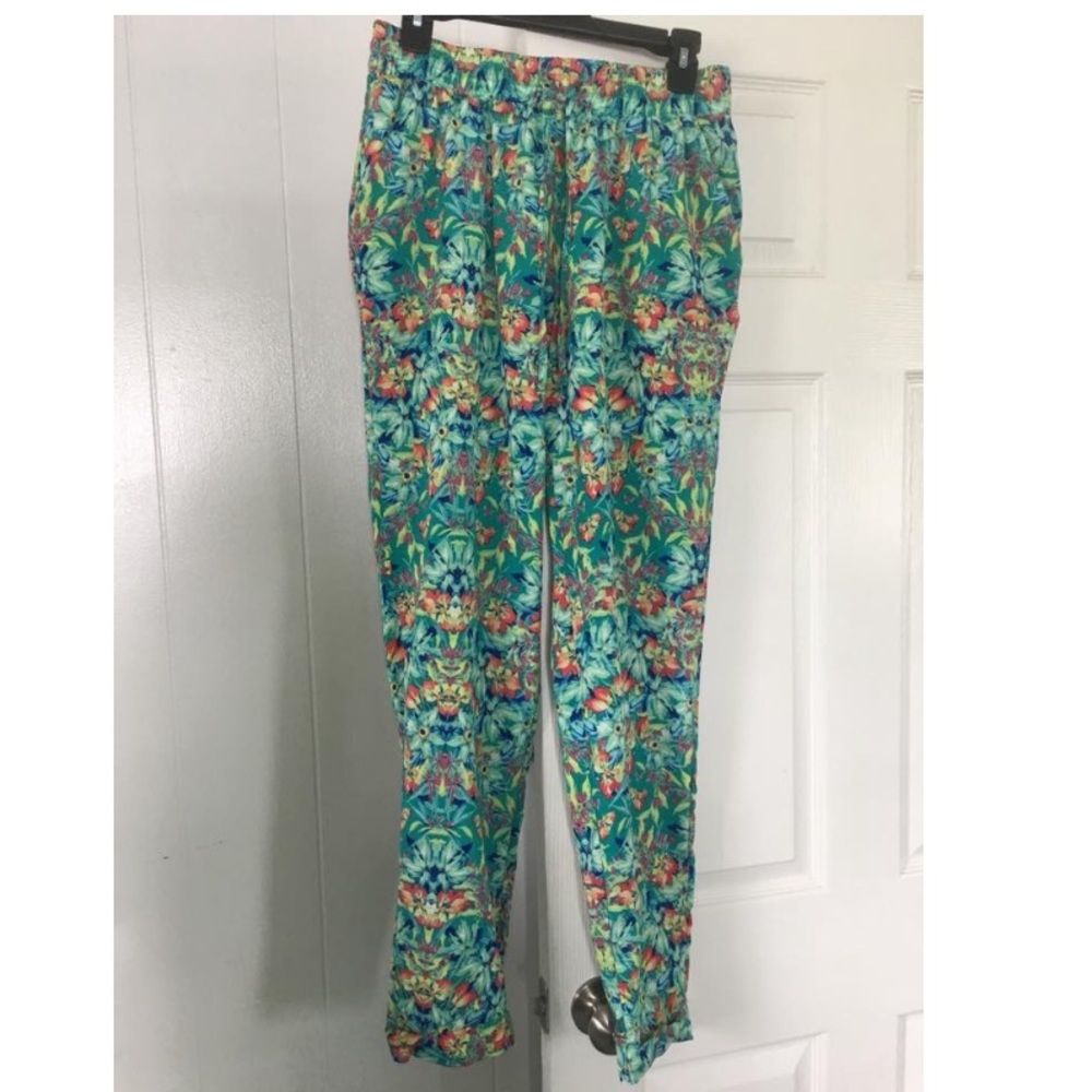 Floral print pants